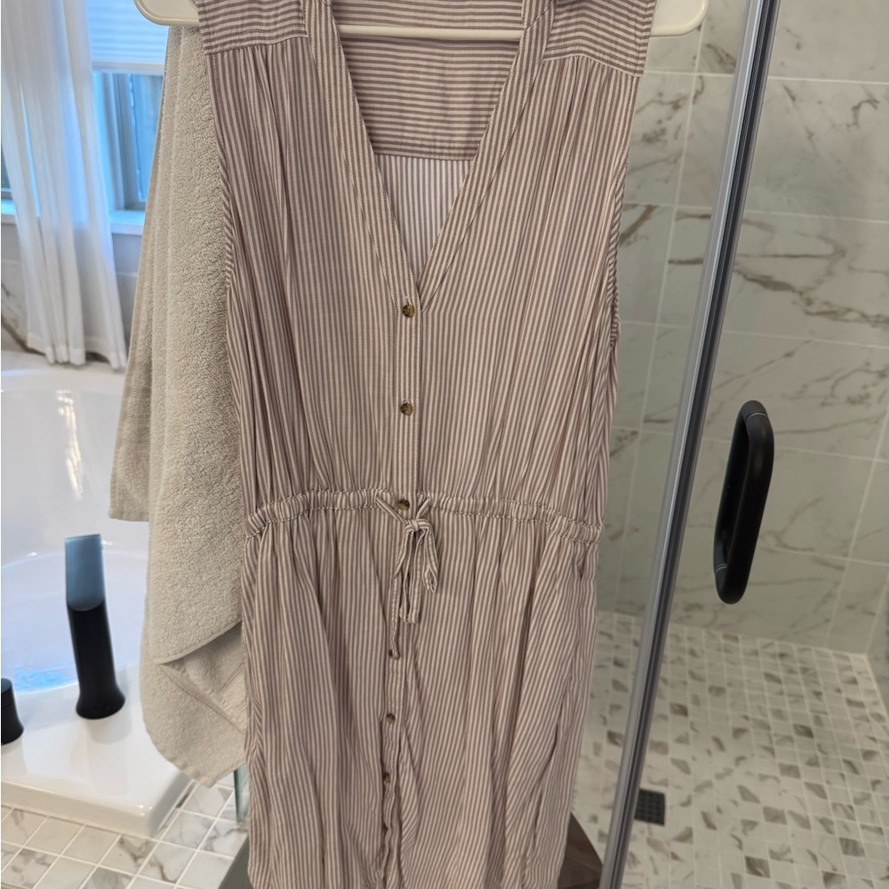 Abercrombie & Fitch Beige Striped Shirt